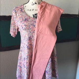 Lularoe Classic t legging outfit